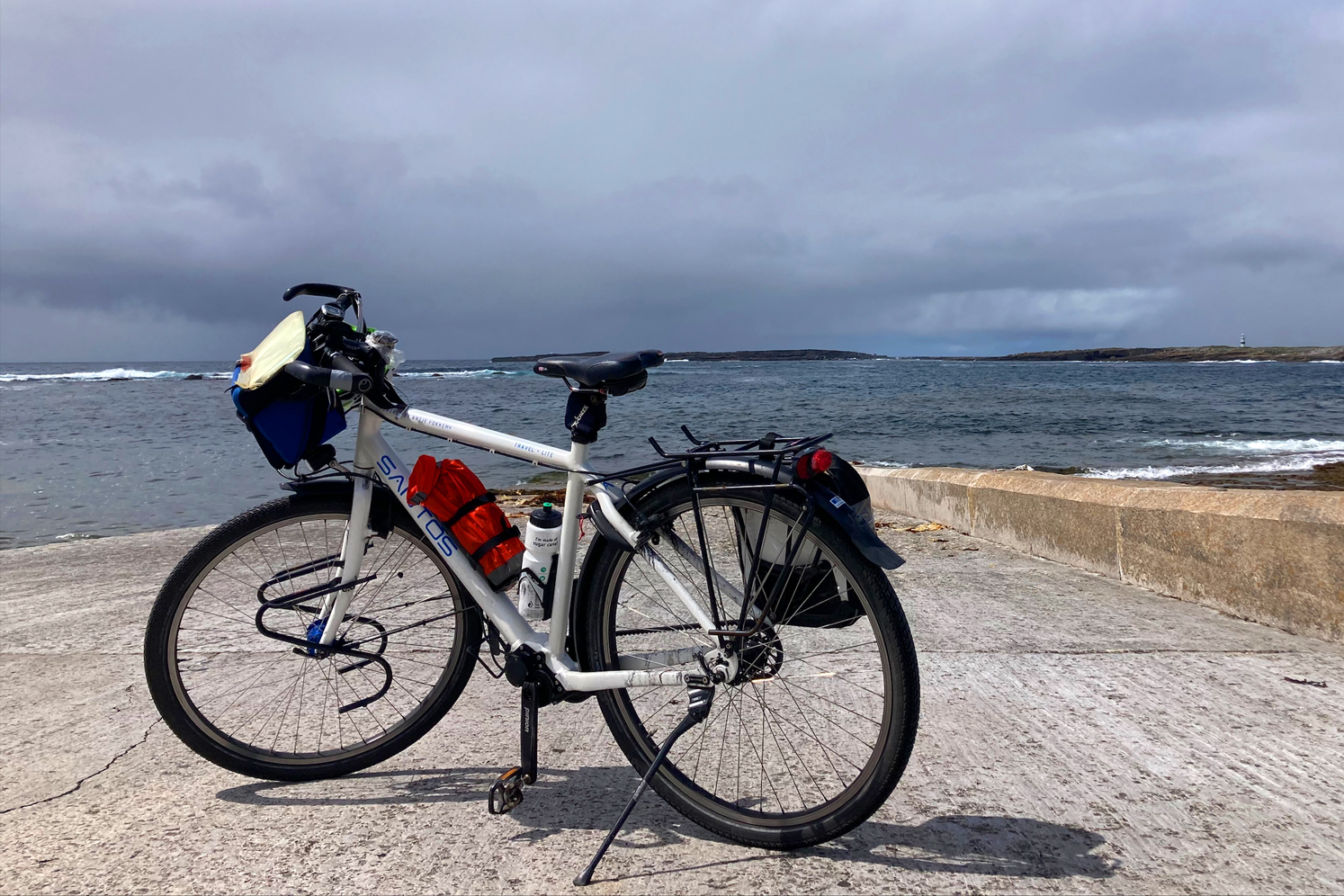 Santos Travel van Antje Fokkema